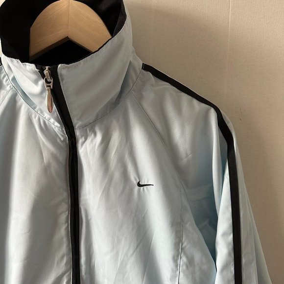Nike blue windbreaker jacket - Picture 6 of 8